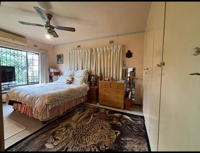 4 BEDROOM HOUSE FOR SALE IN CHILTERN HILLS